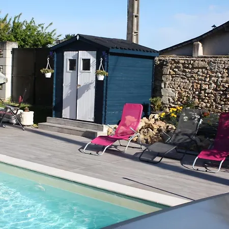 Villa La Douce France Trianon Chinon Exterior foto