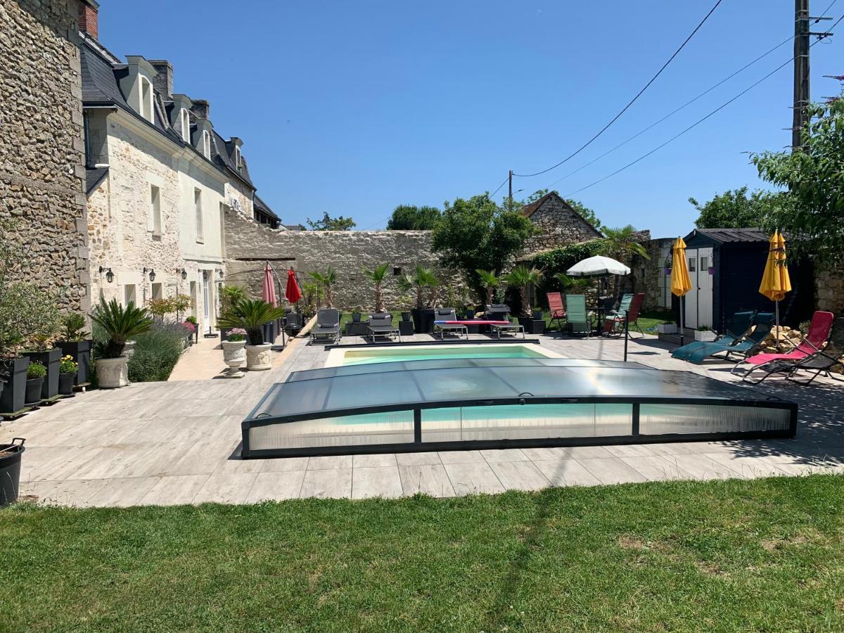 La Douce France Trianon * Chinon